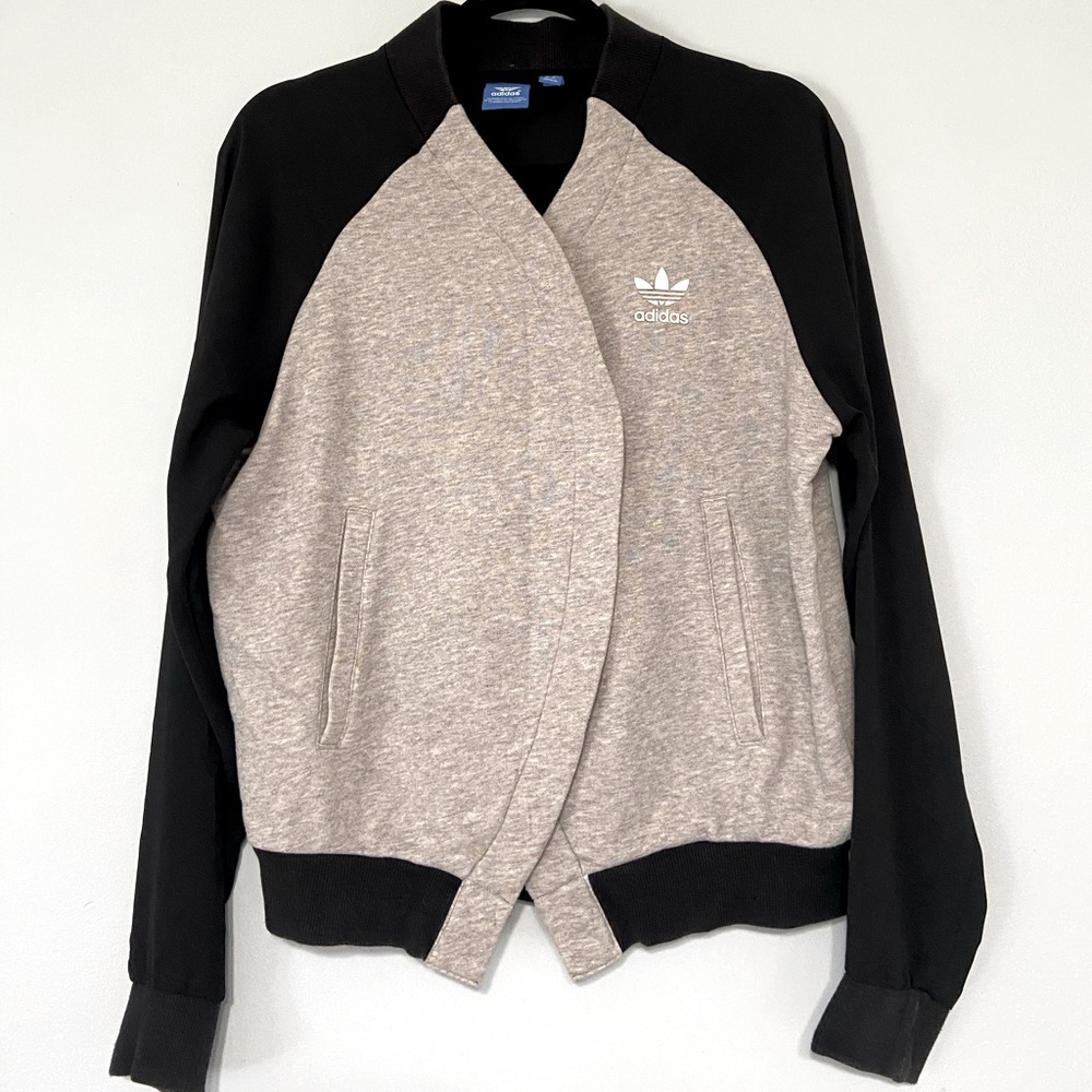 Adidas sweater grey & black